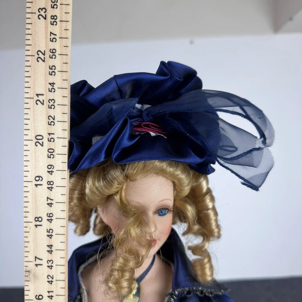 DanDee Collectors Choice Porcelain‎ Doll Victorian Blue Floral Gown 22 Inch